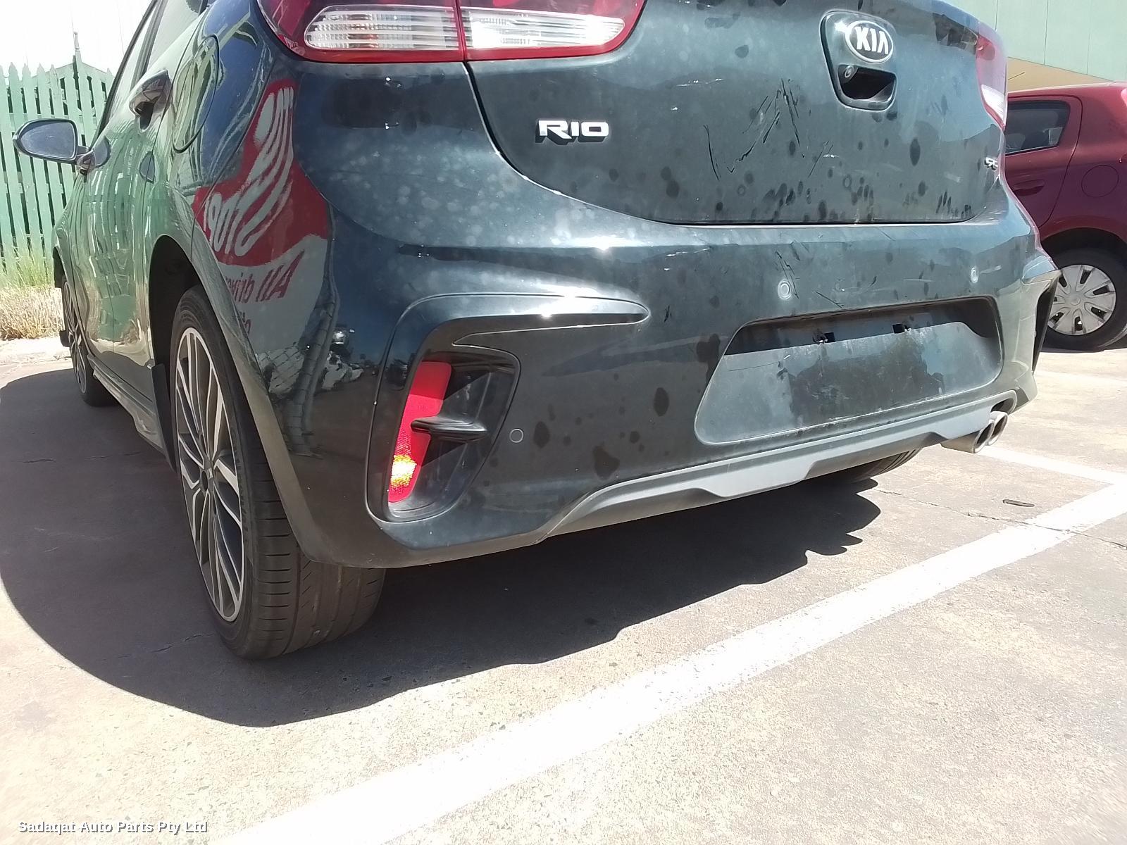 Kia Rio Left Indicator/fog/side