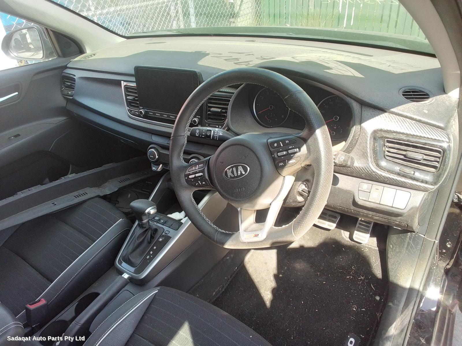 Kia Rio Left Indicator/fog/side