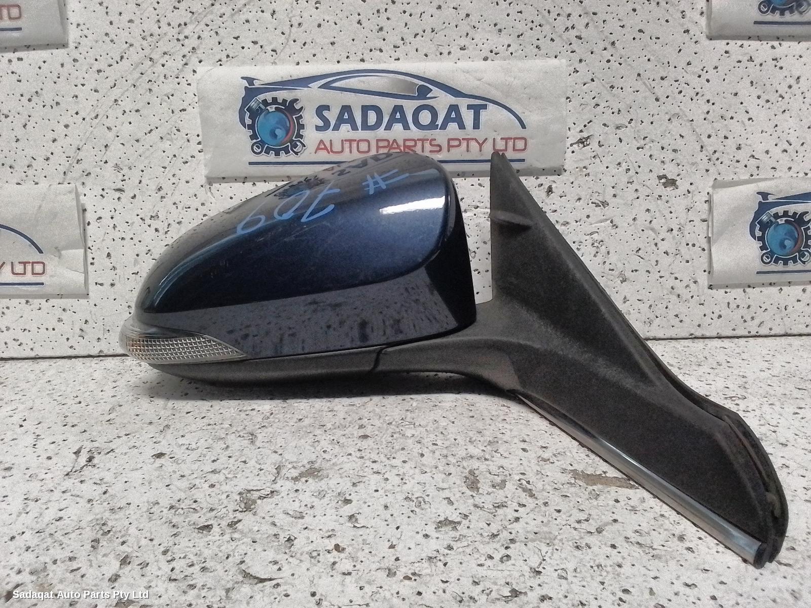 Toyota Camry Right Door Mirror