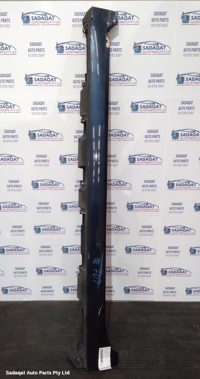 Toyota Camry Side Step/skirt