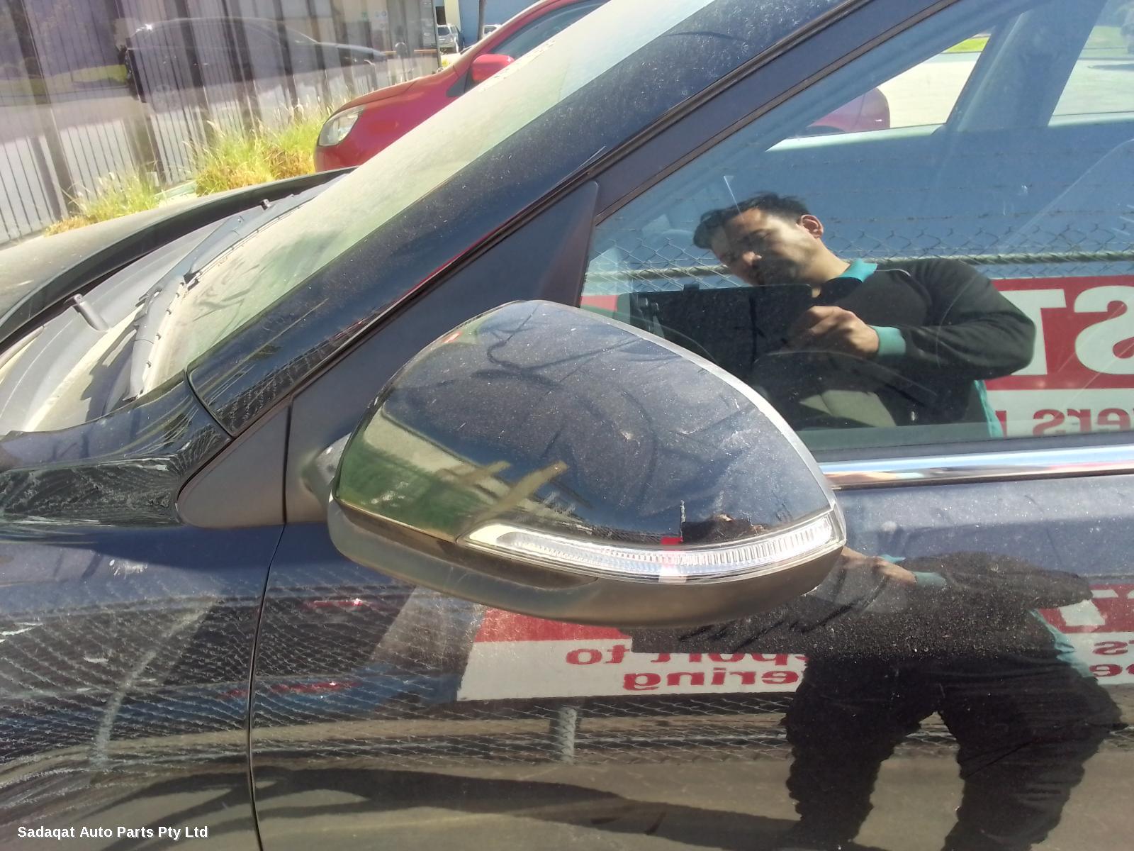 Kia Rio Left Indicator/fog/side