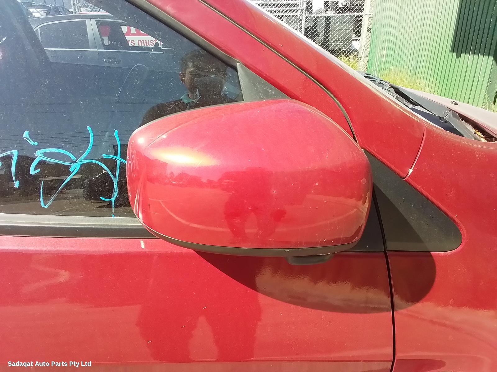 Mitsubishi Mirage Right Guard Liner