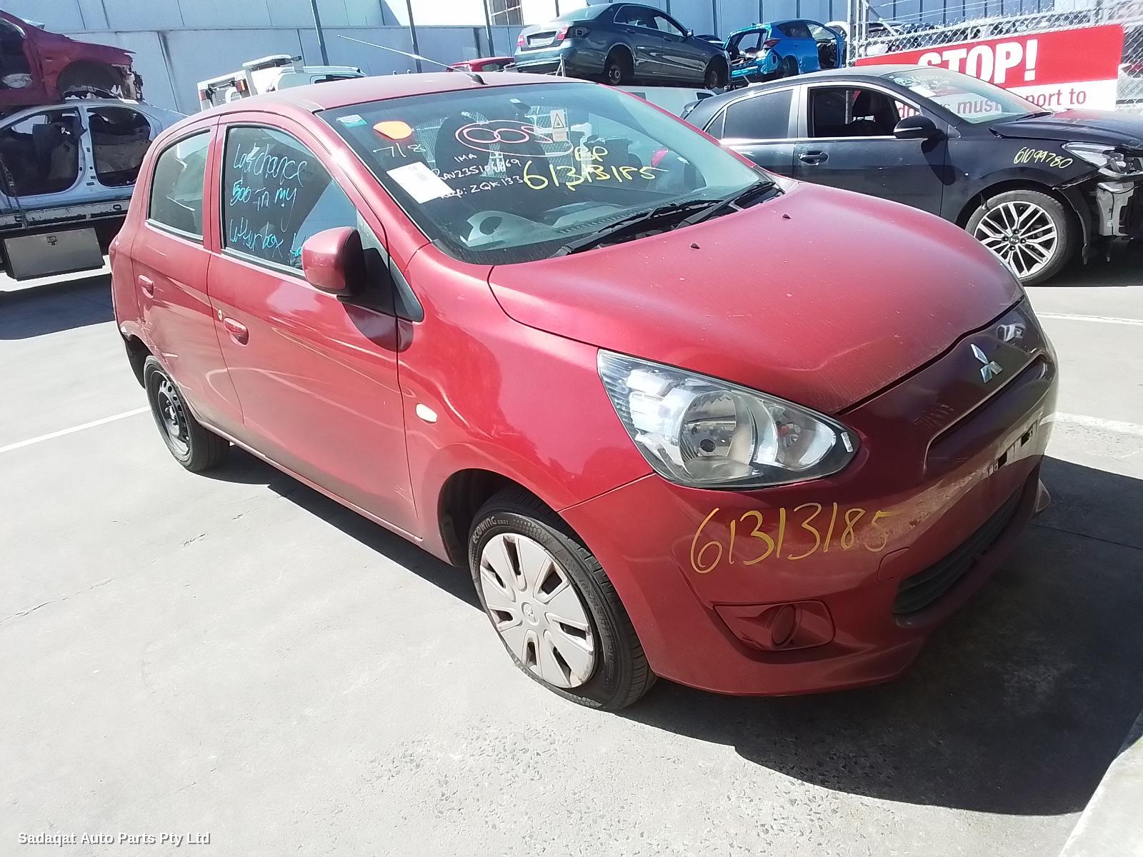 Mitsubishi Mirage Right Guard Liner