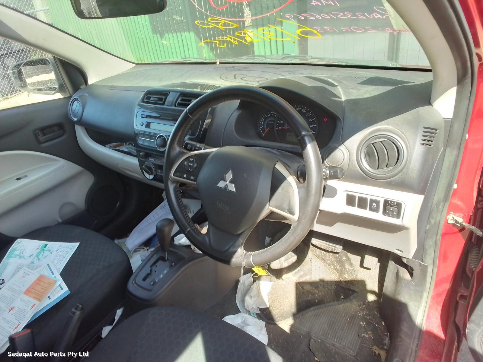 Mitsubishi Mirage Right Guard Liner