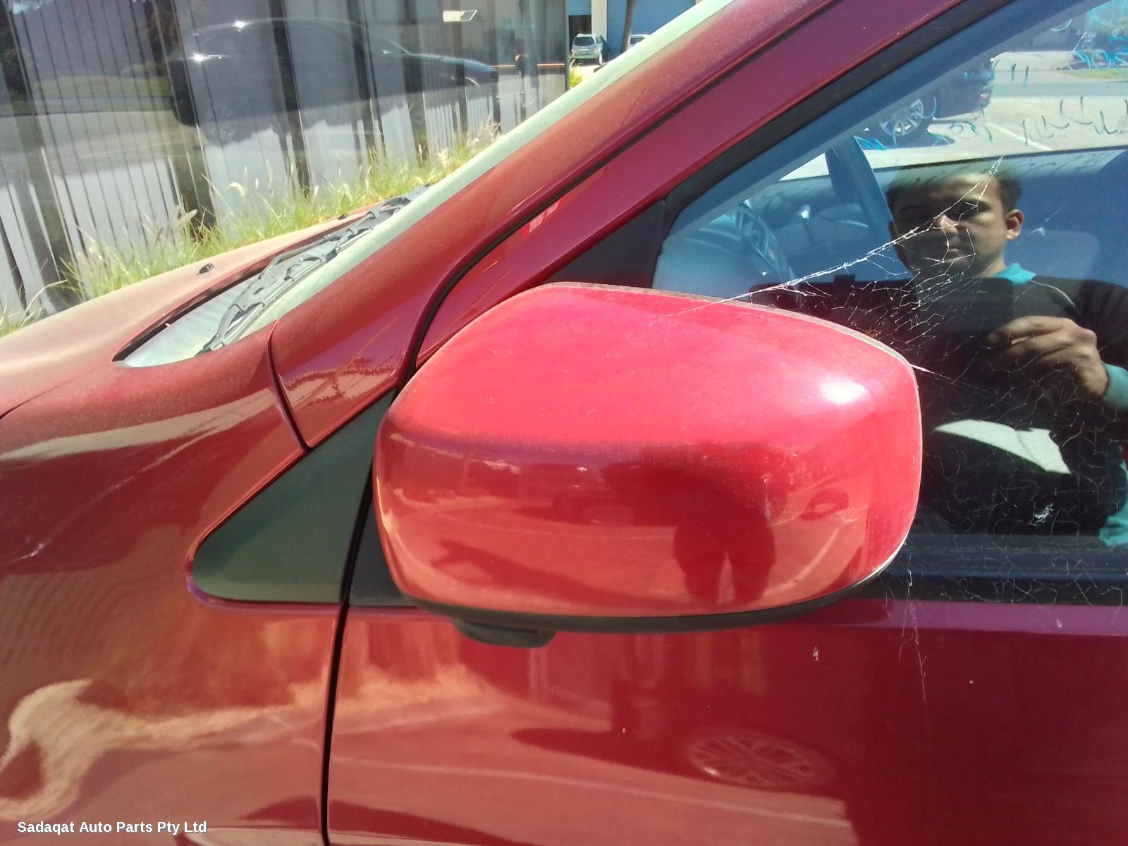 Mitsubishi Mirage Right Guard Liner