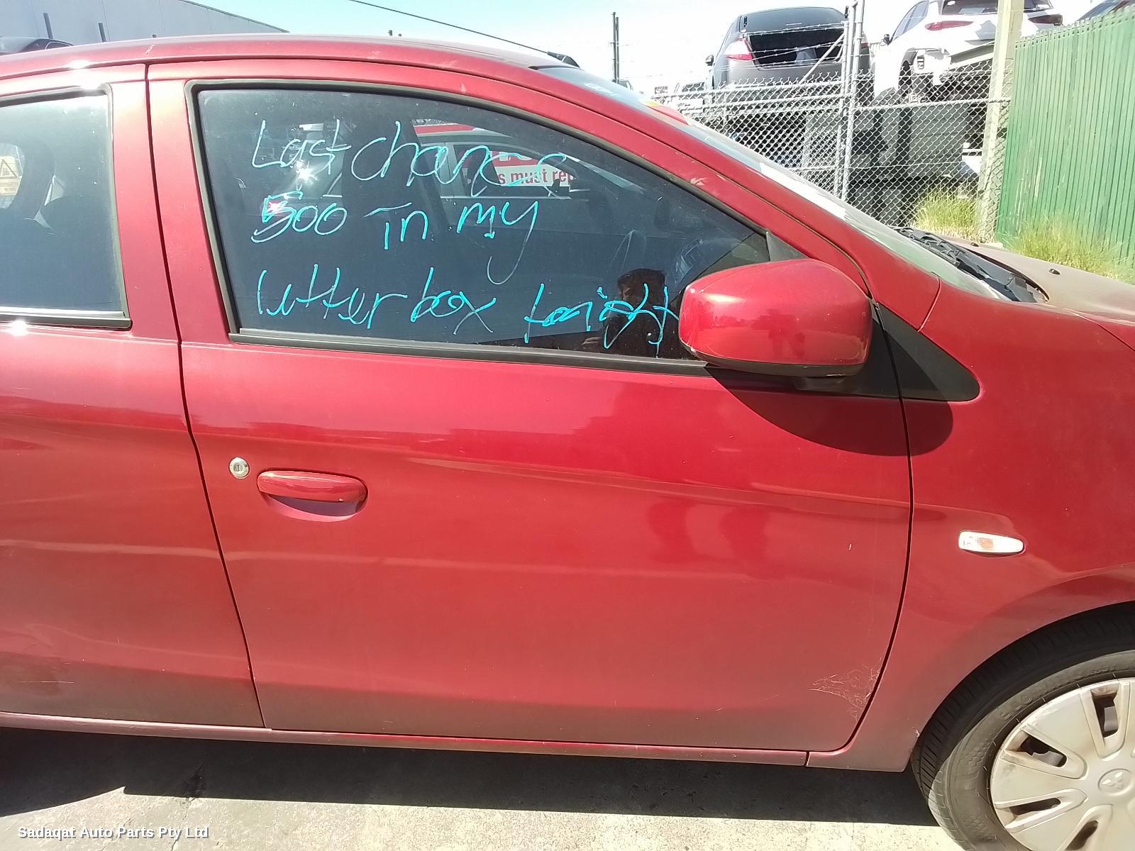 Mitsubishi Mirage Right Guard Liner