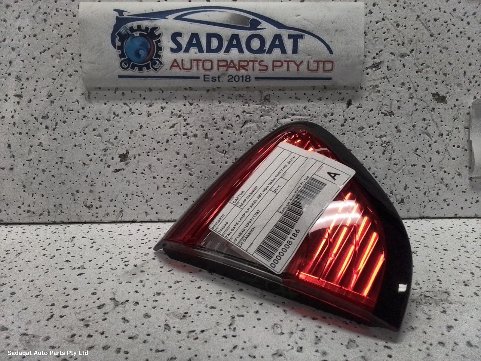 Renault Captur Rear Garnish