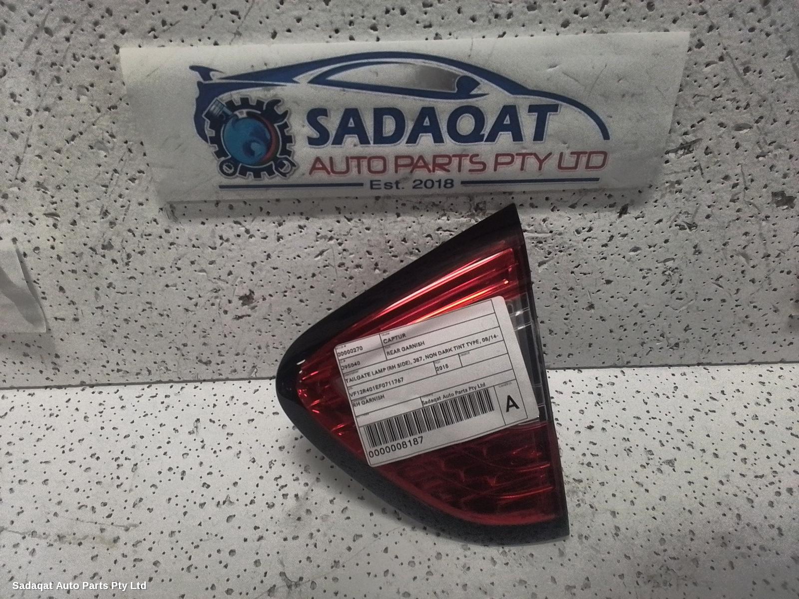 Renault Captur Rear Garnish