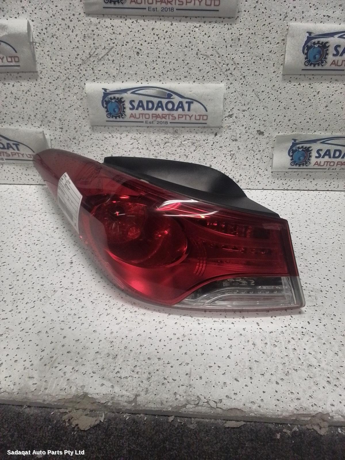 Hyundai Elantra Left Taillight
