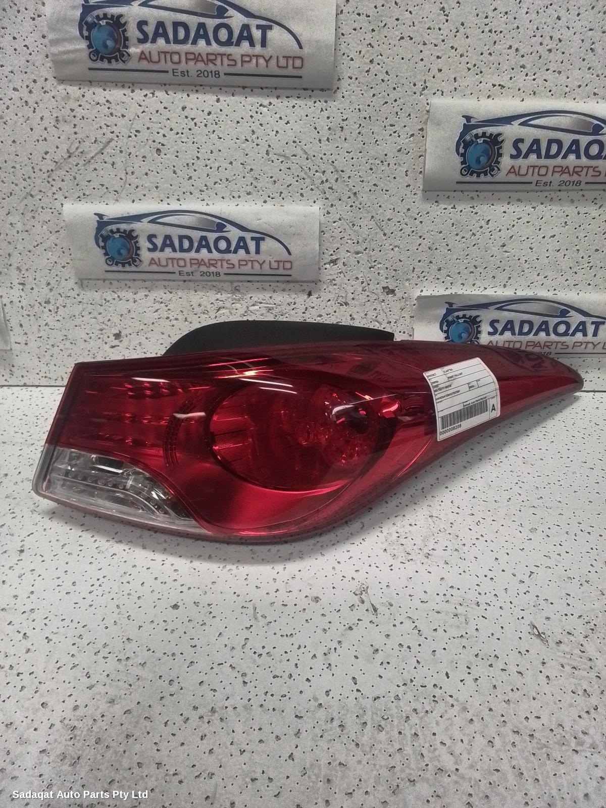 Hyundai Elantra Right Taillight