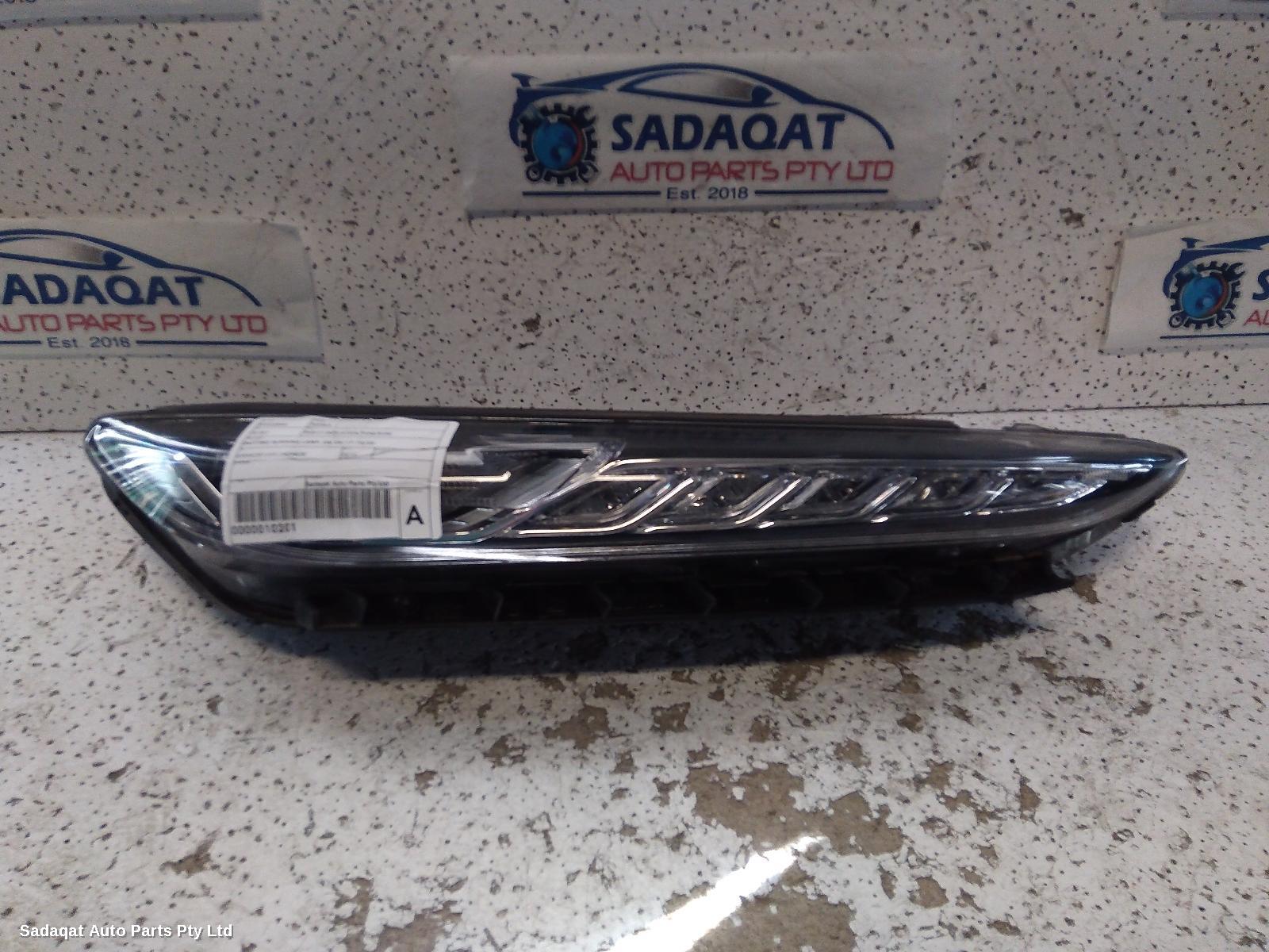 Hyundai Kona Right Indicator/fog/side