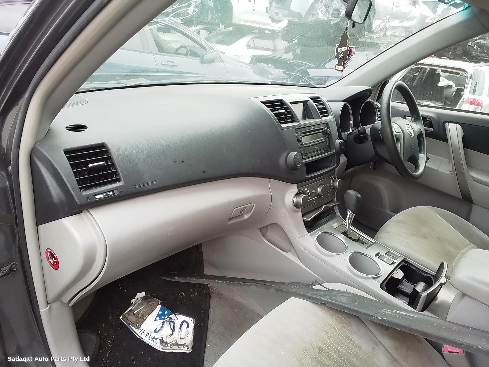 Toyota Kluger Sunvisor