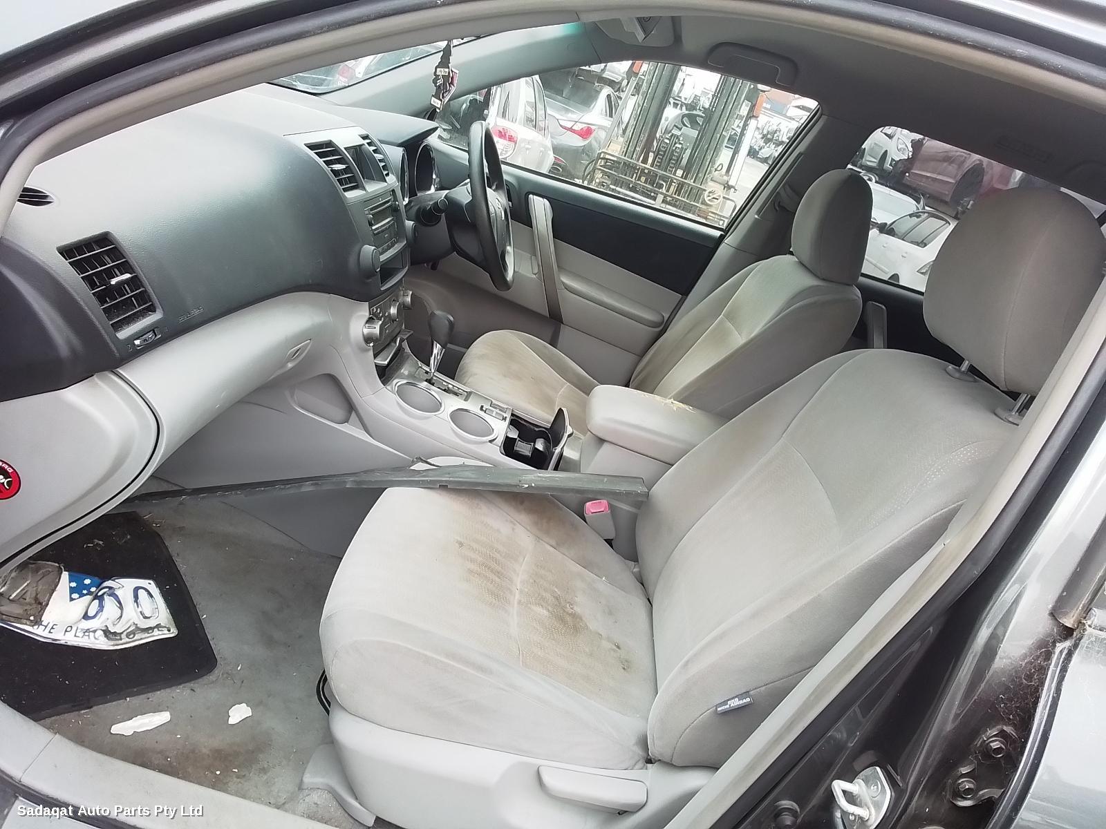 Toyota Kluger Sunvisor