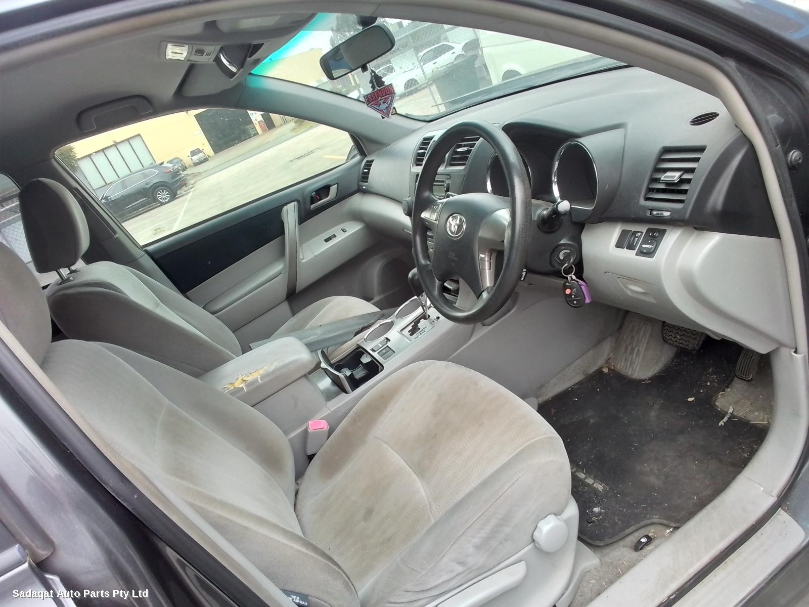 Toyota Kluger Sunvisor