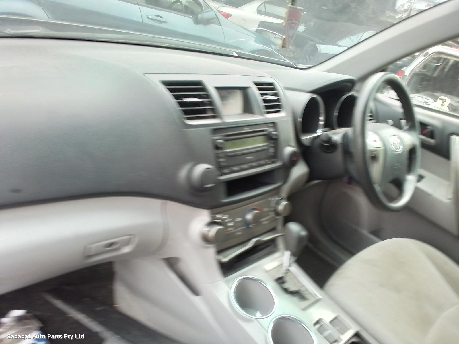 Toyota Kluger Sunvisor