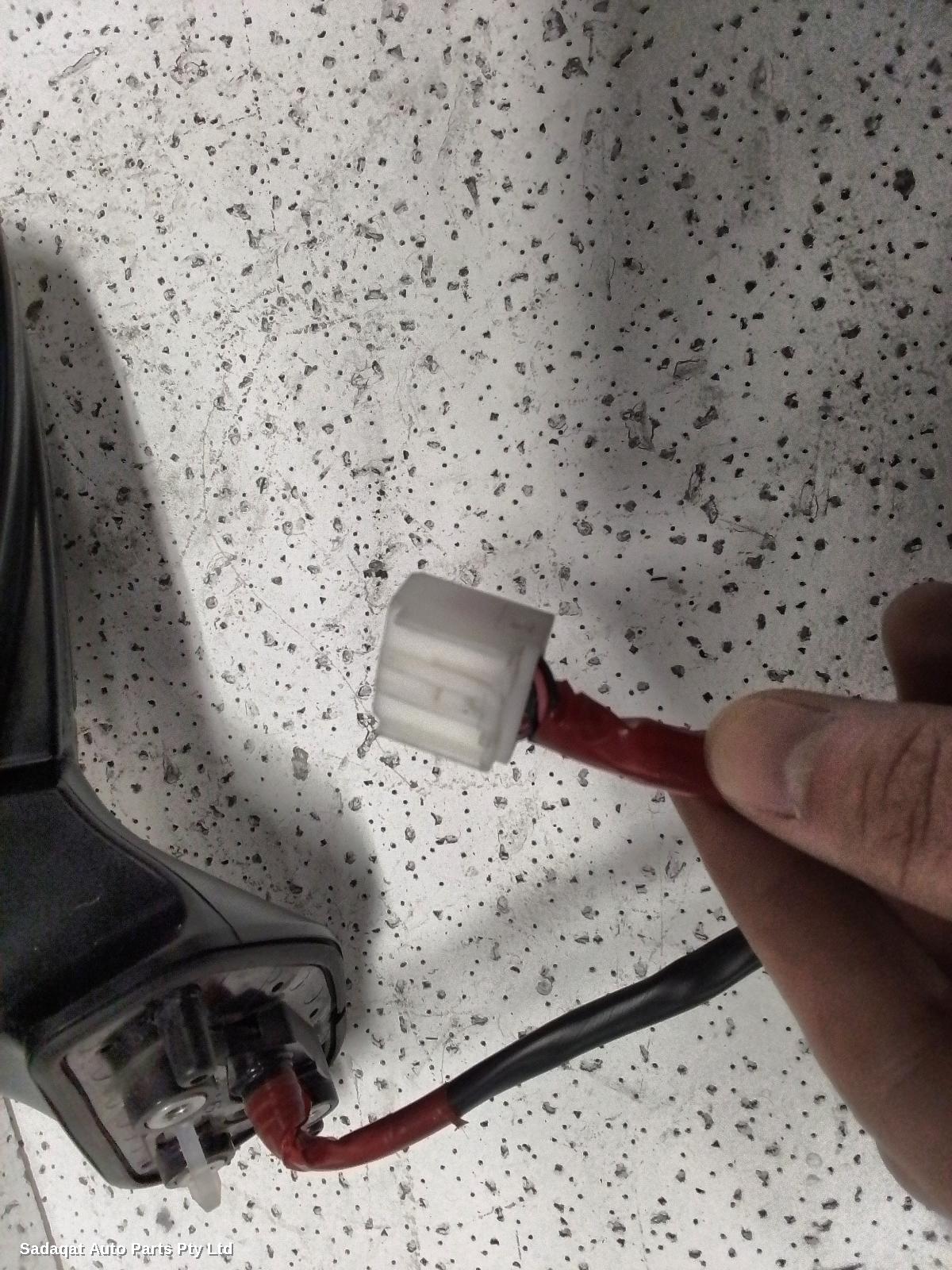 Toyota Prius Right Door Mirror