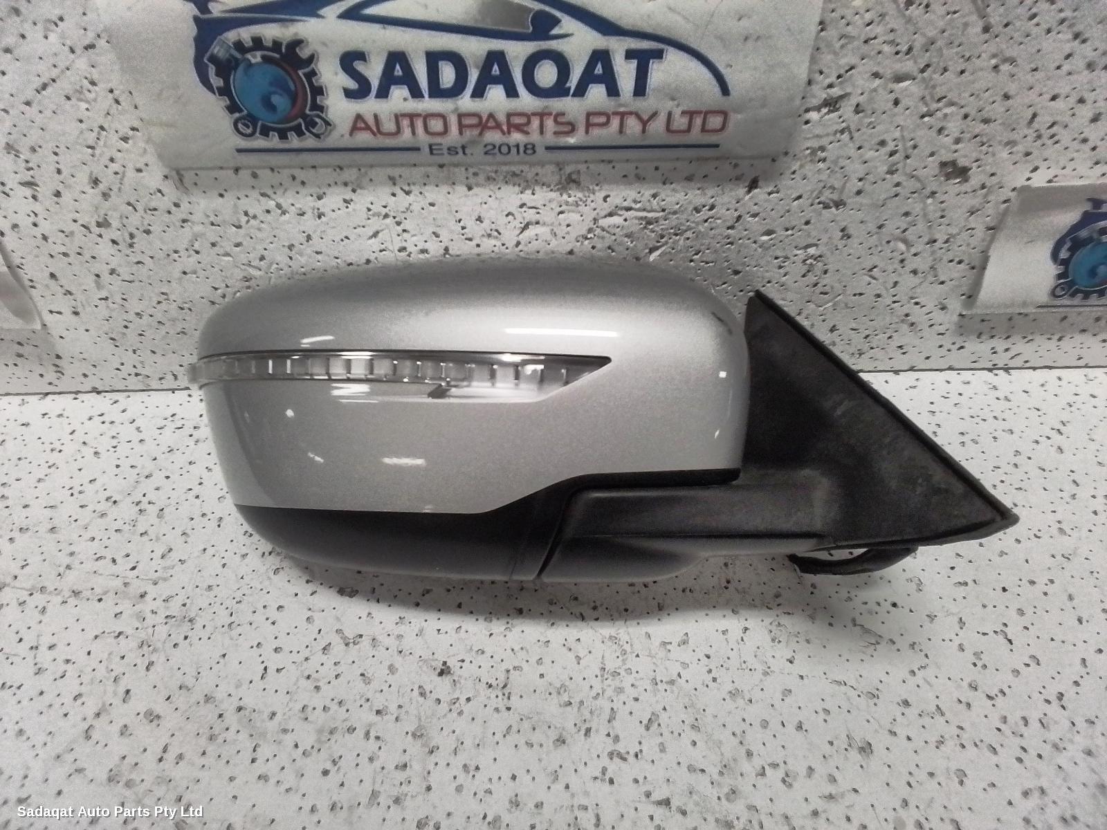 Nissan Xtrail Right Door Mirror