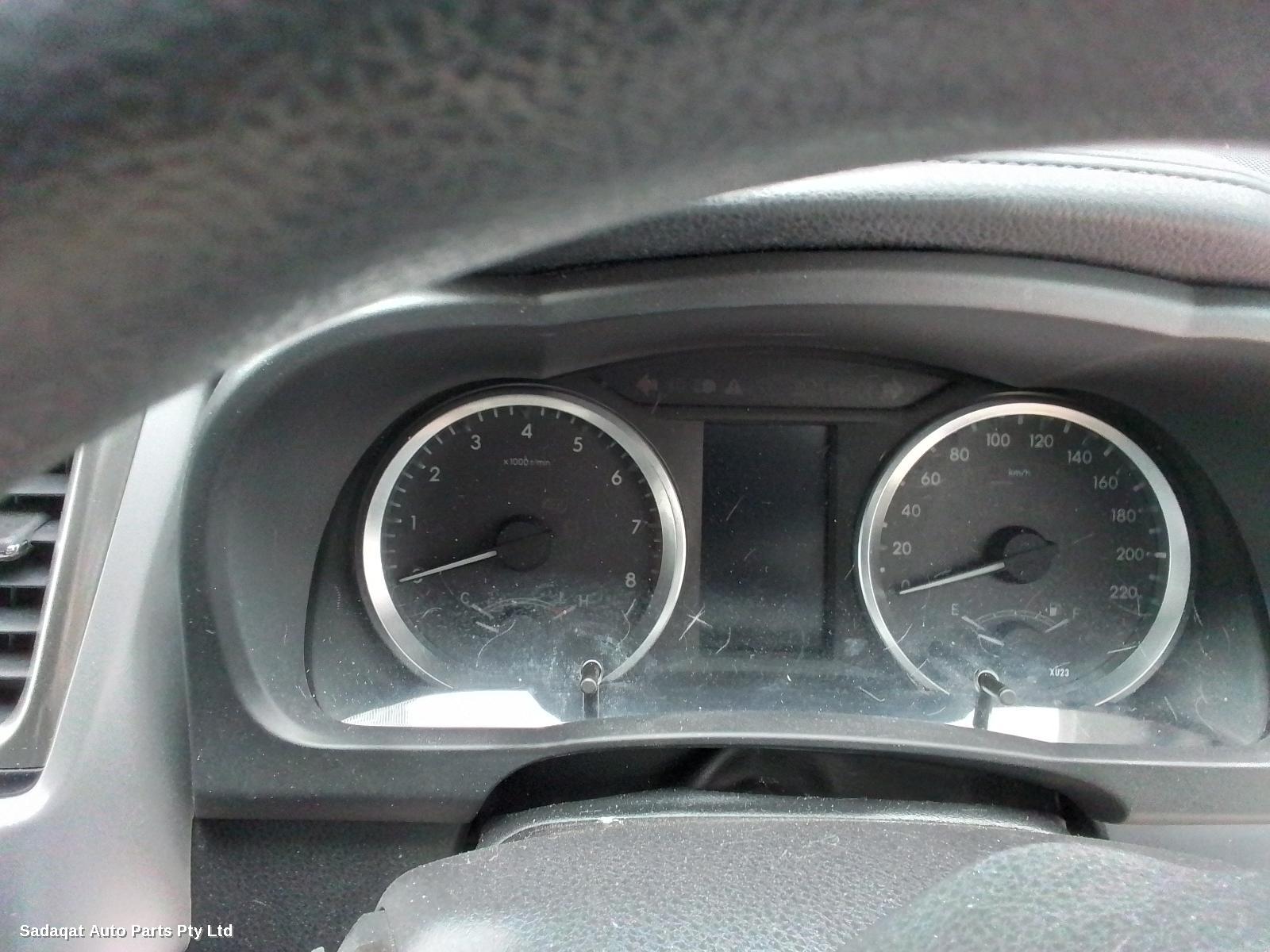 Toyota Kluger Misc Switch/relay