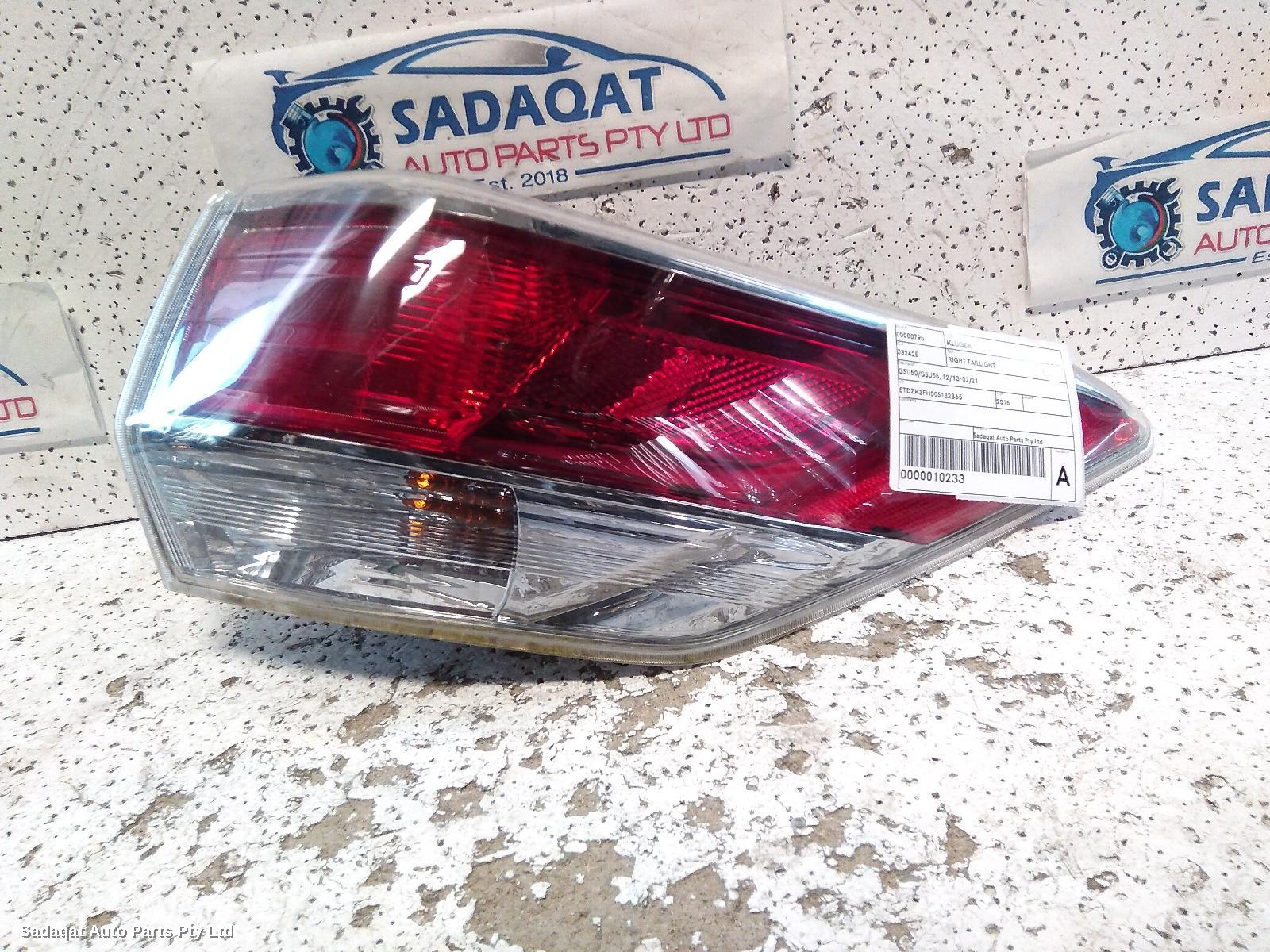 Toyota Kluger Right Taillight