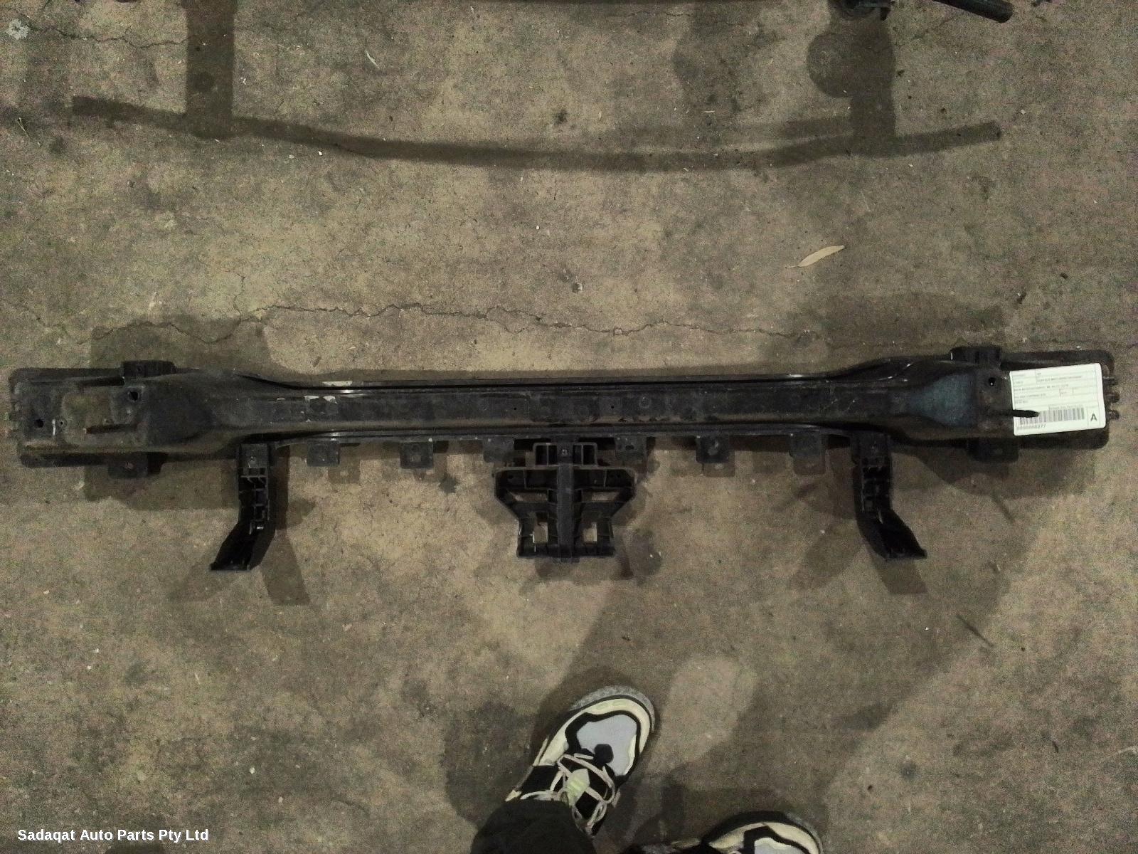 Hyundai I20 R/bar Bracket/reinfo