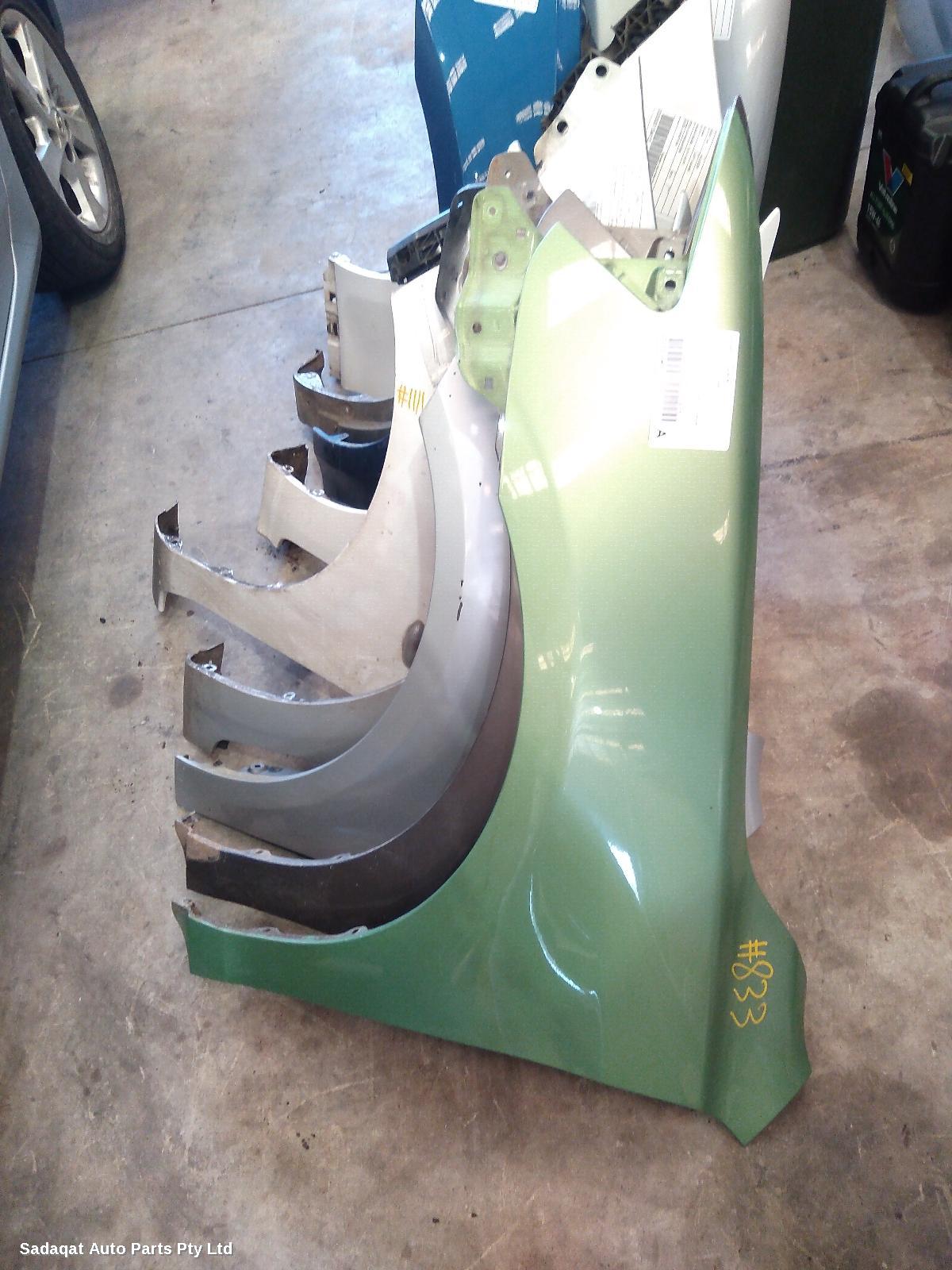 Toyota Aurion Left Guard