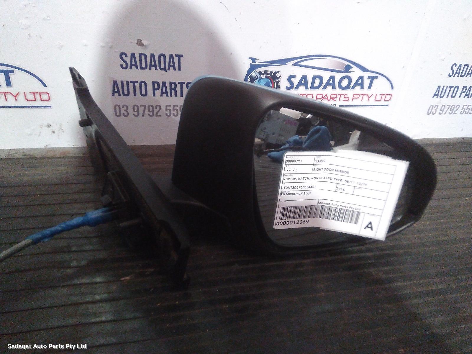 Toyota Yaris Right Door Mirror