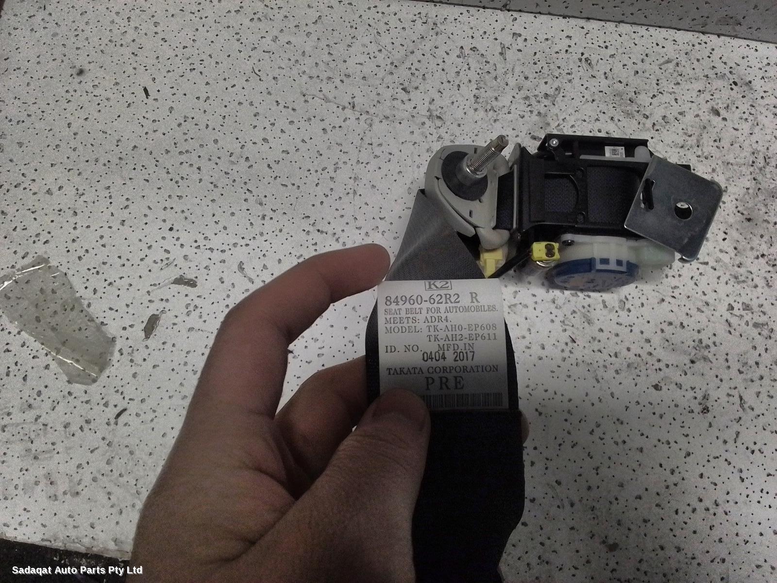 Suzuki Ignis Seatbelt/stalk