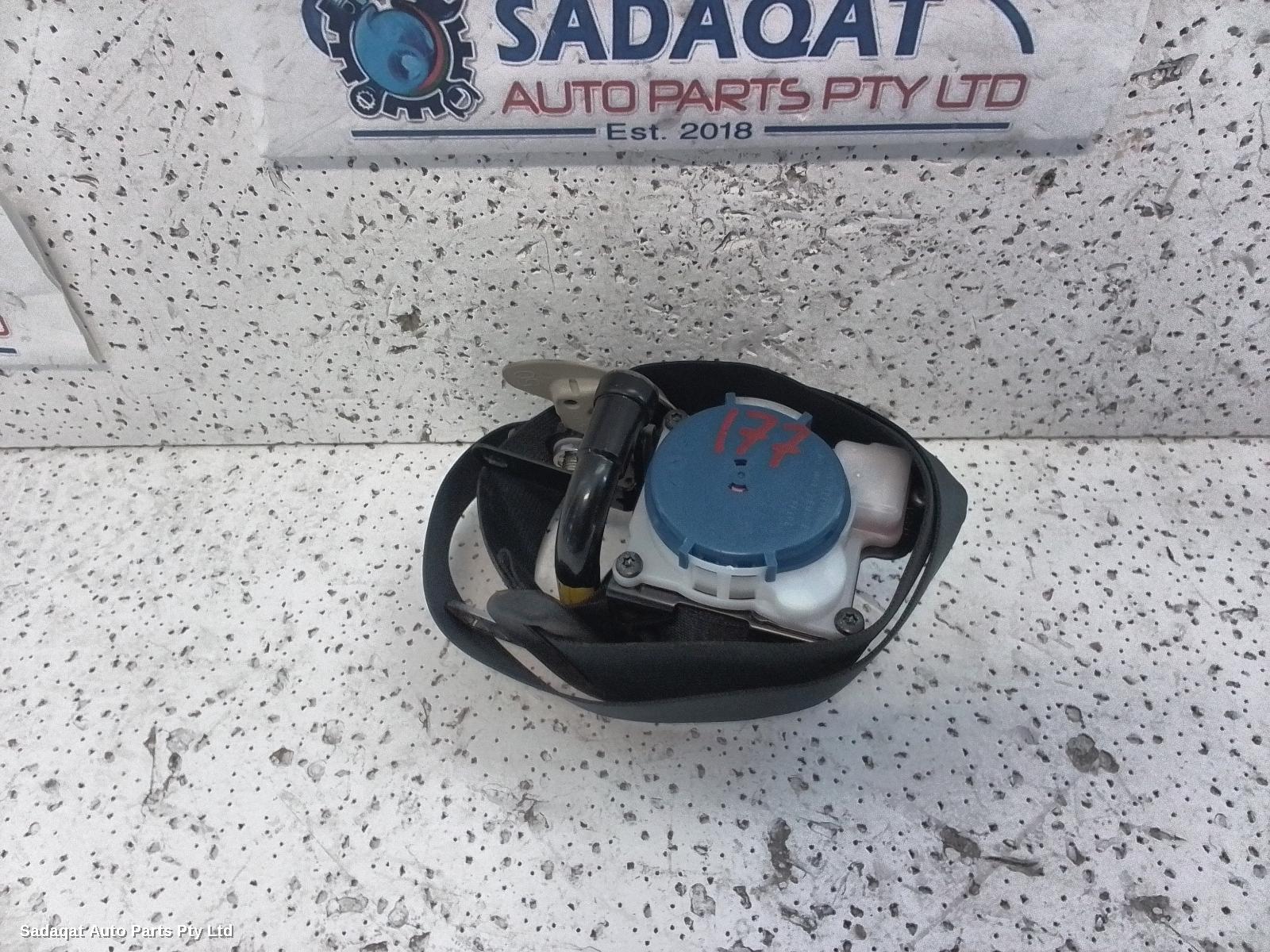 Mitsubishi Outlander Seatbelt/stalk