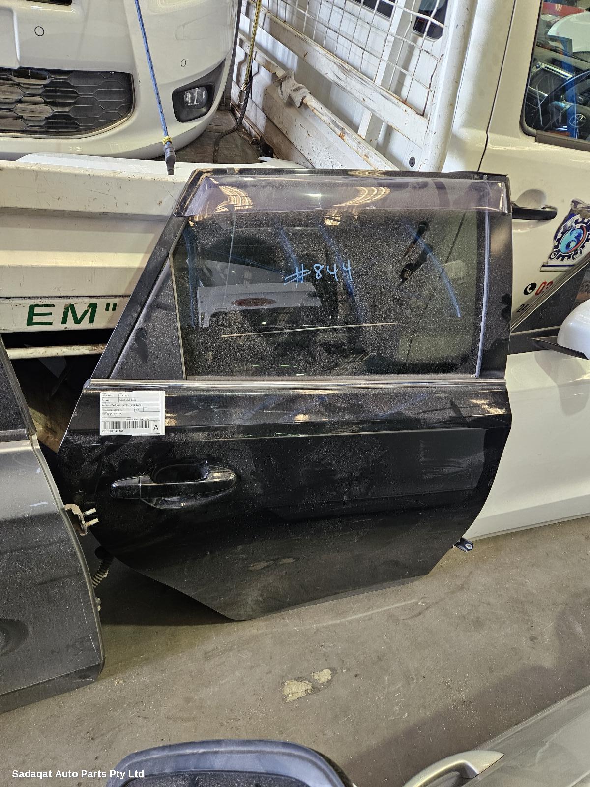 Toyota Corolla Right_rear_door_sliding