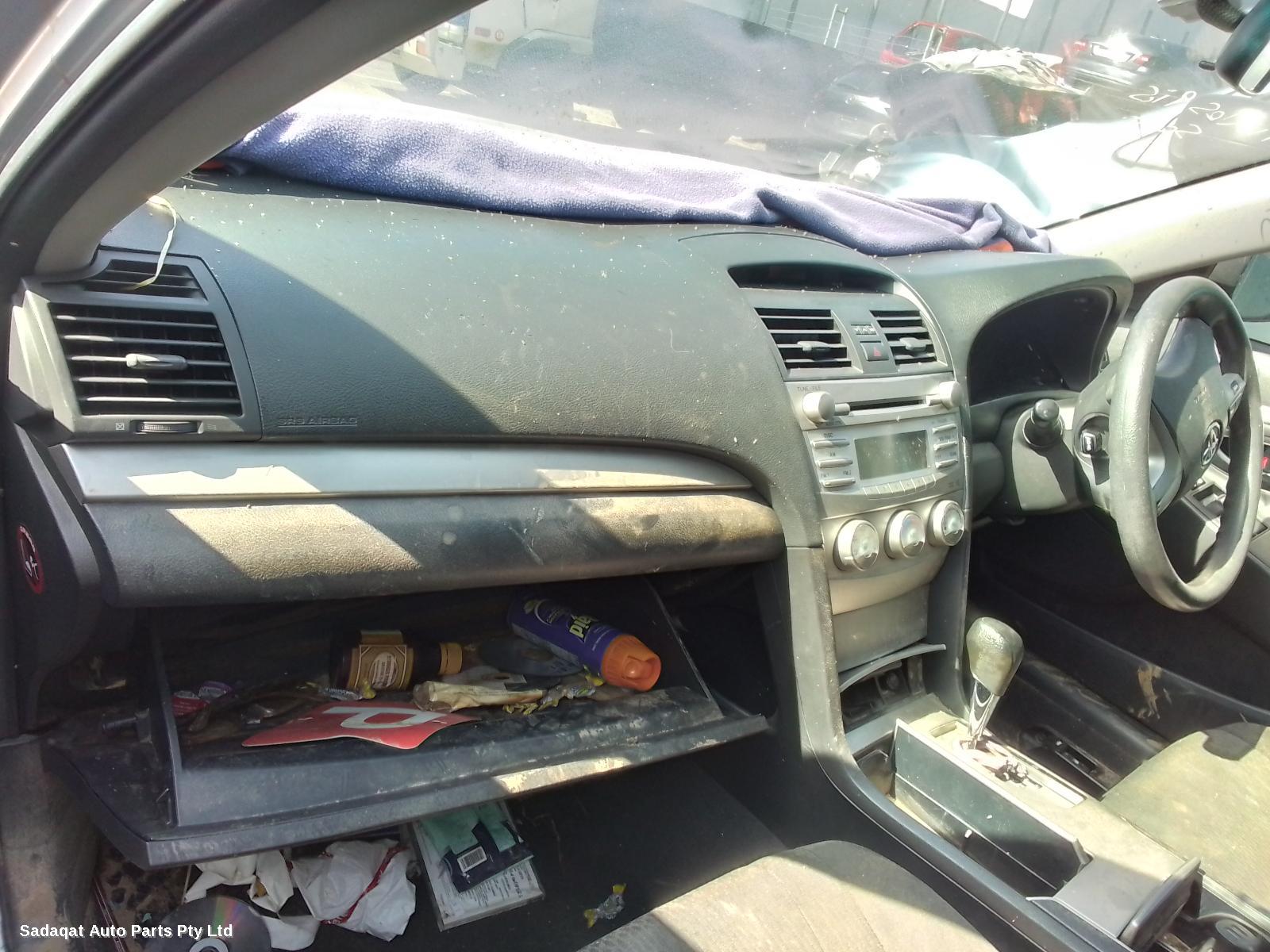 Toyota Aurion Left Taillight