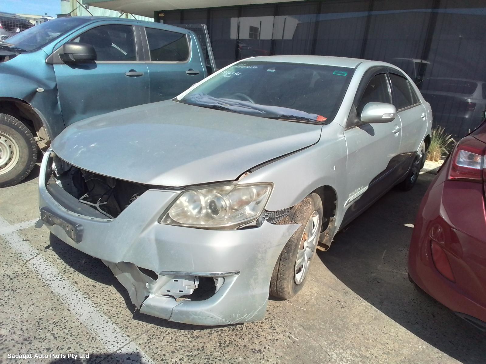Toyota Aurion Left Taillight