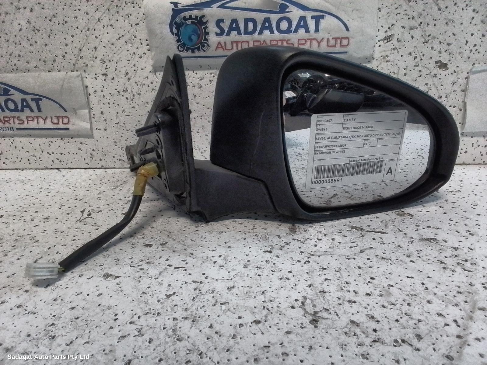Toyota Camry Right Door Mirror