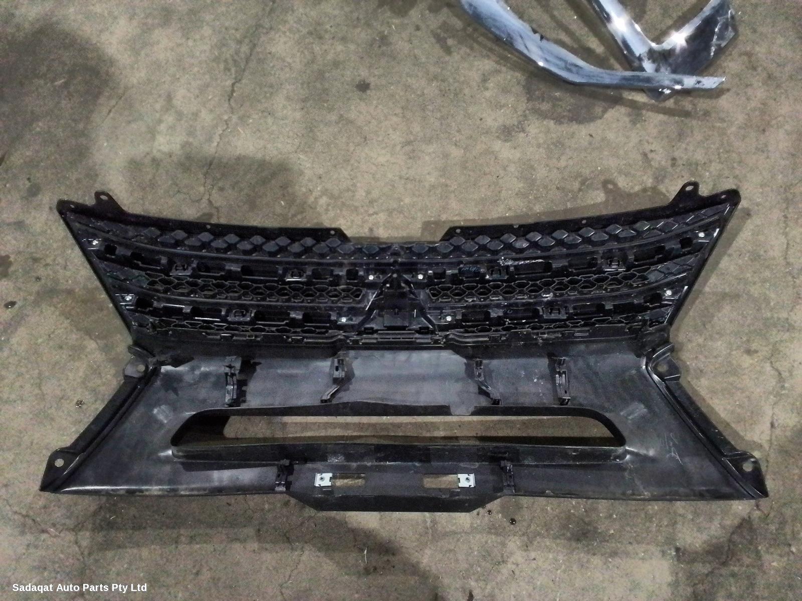 Mitsubishi Eclipse Cross Grille