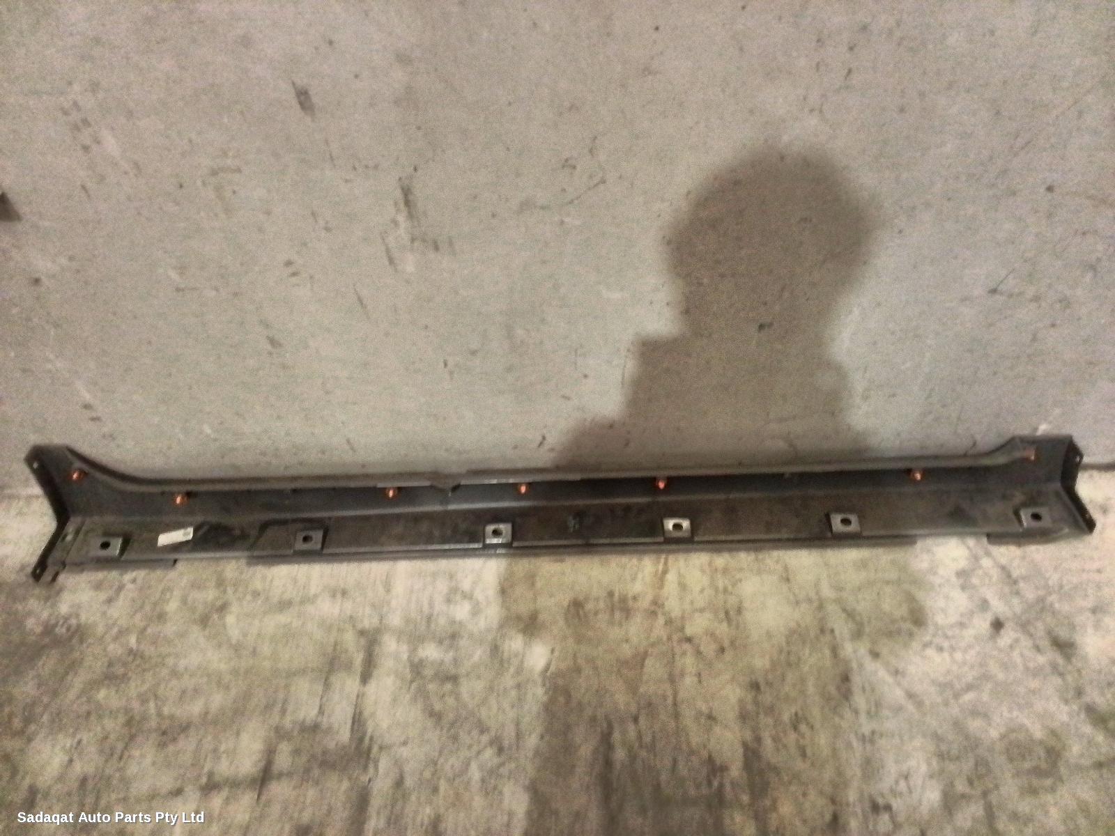 Suzuki Baleno Side Step/skirt