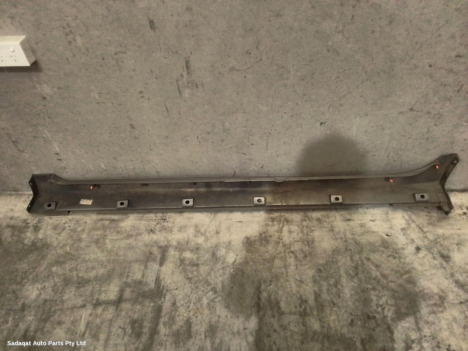 Suzuki Baleno Side Step/skirt