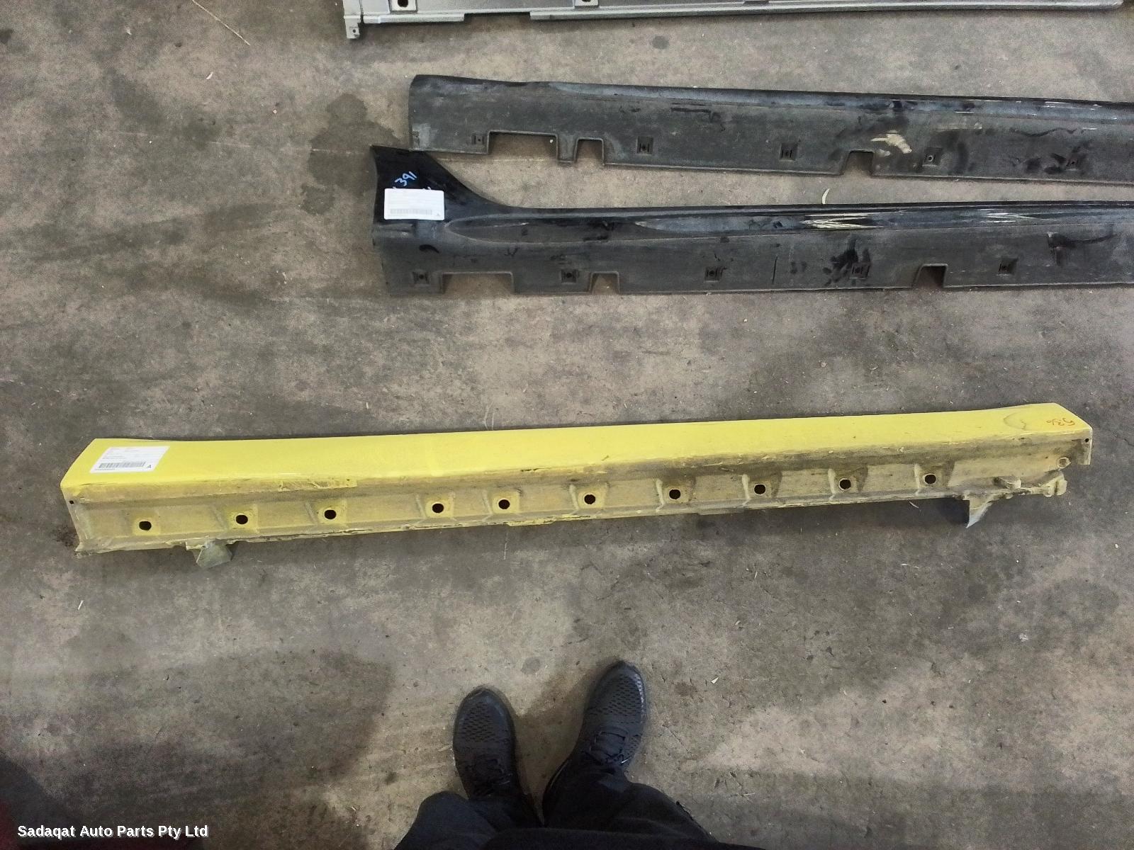 Suzuki Swift Side Step/skirt