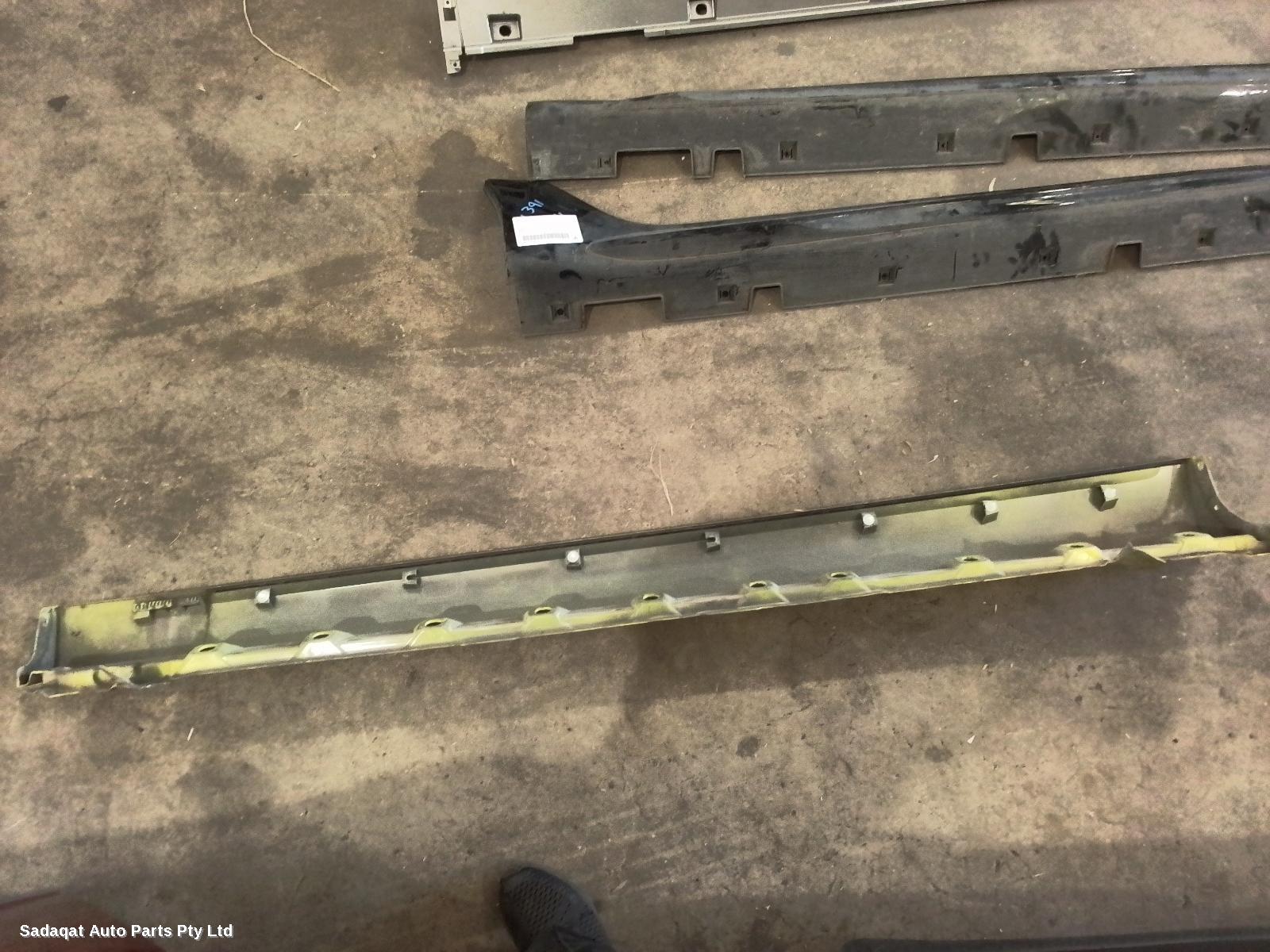 Suzuki Swift Side Step/skirt