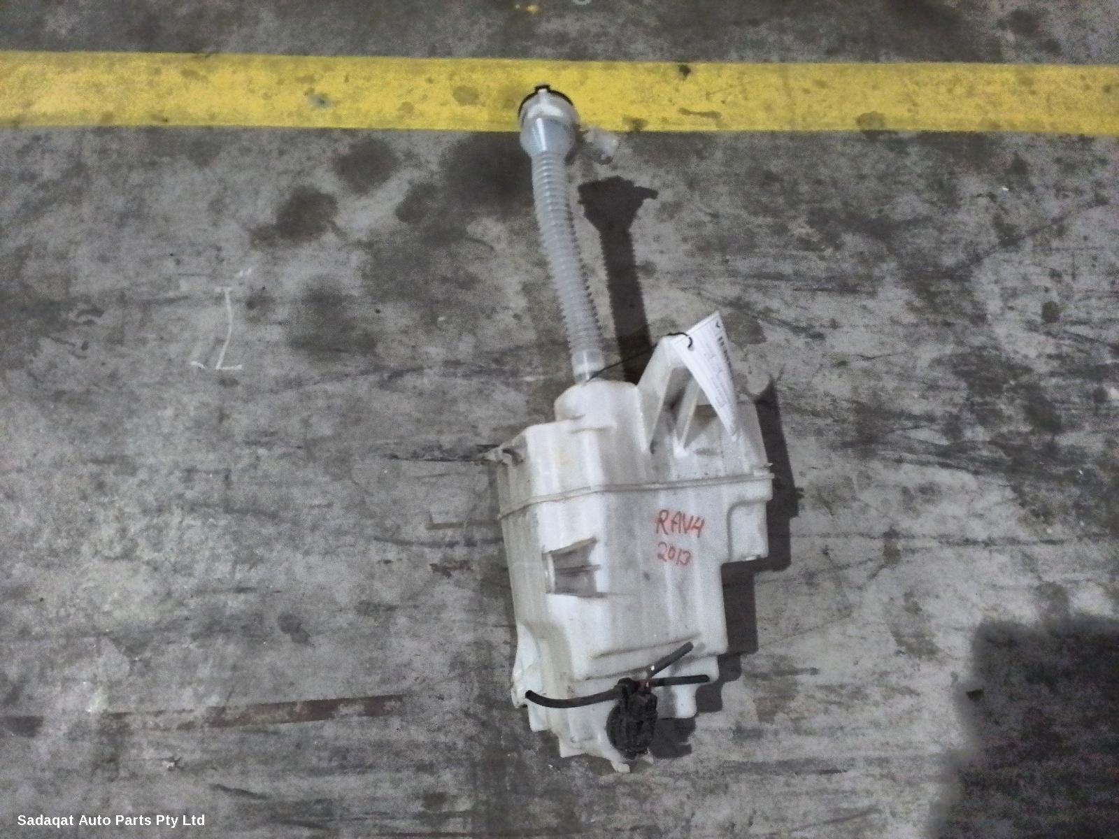 Toyota Rav4 Washer Bottle