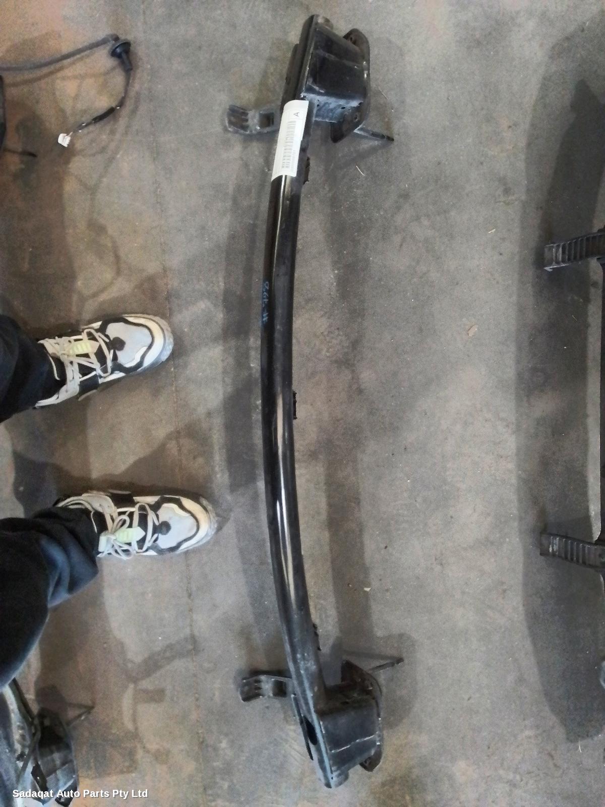 Hyundai I30 R/bar Bracket/reinfo