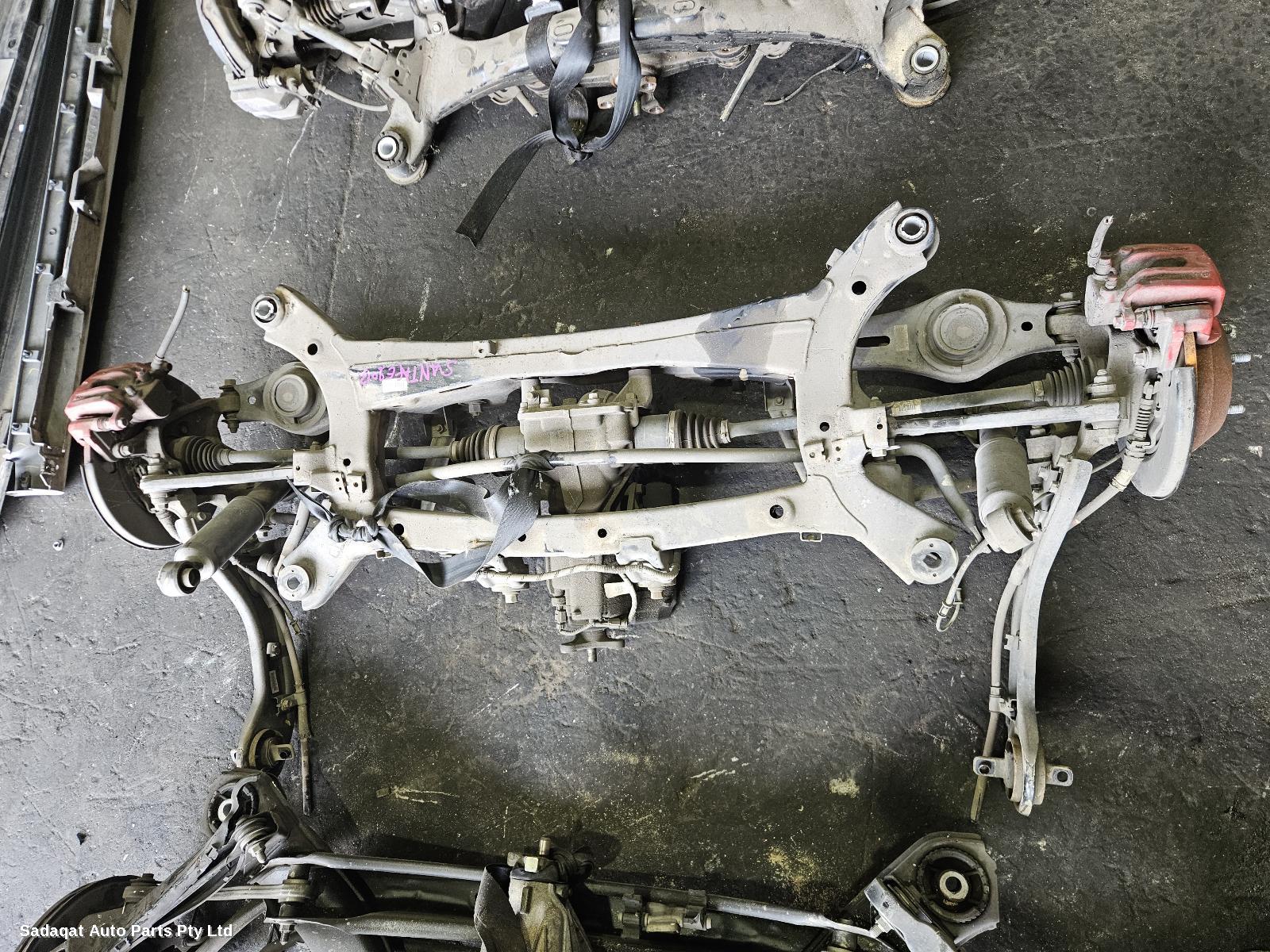 Hyundai Santa Fe Left Rear Hub Assembly