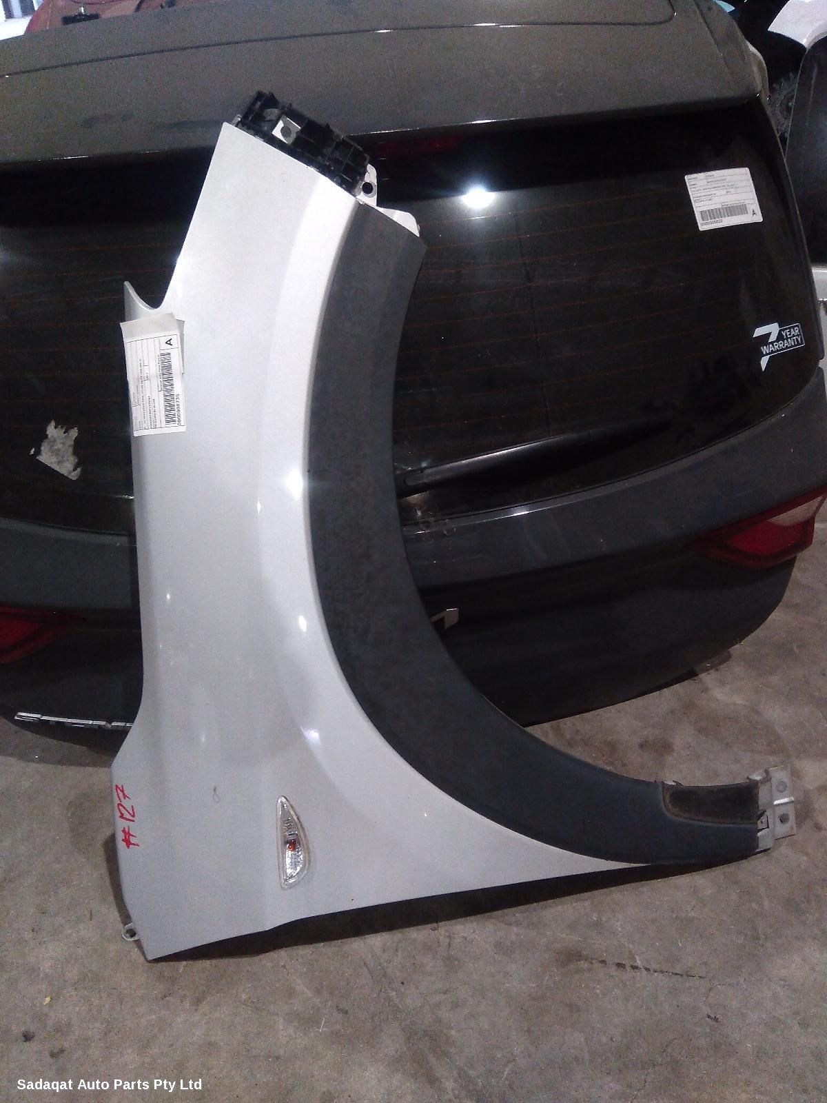 Hyundai Tucson Right Guard