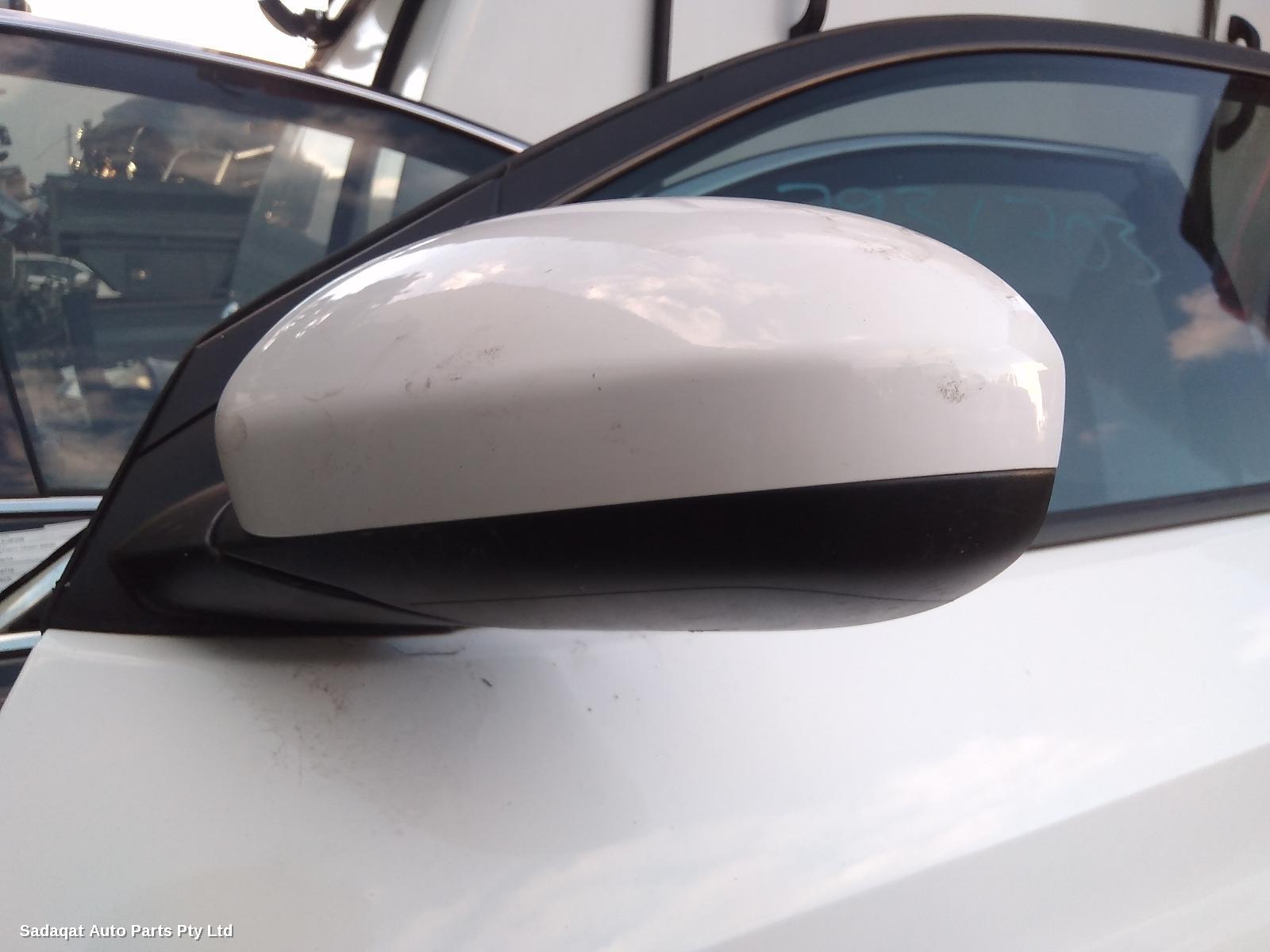 Hyundai Tucson Left Door Mirror