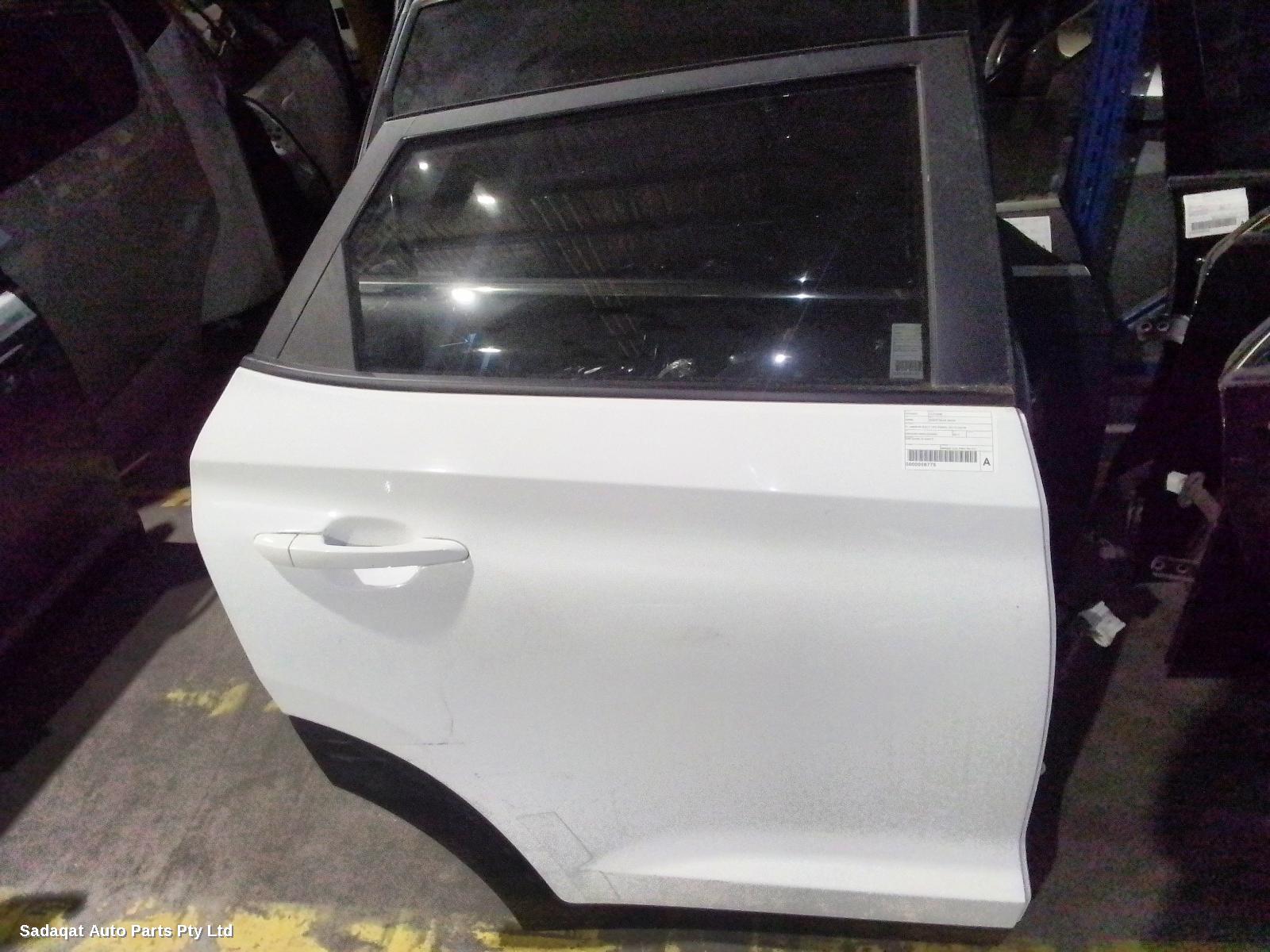 Hyundai Tucson Right_rear_door_sliding