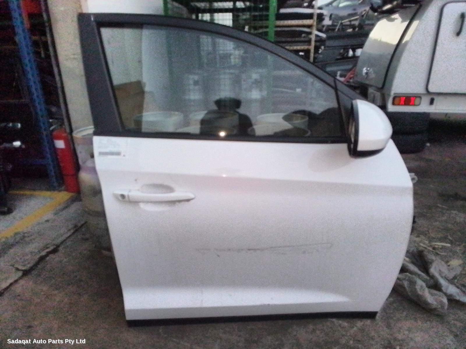 Hyundai Tucson Right Front Door