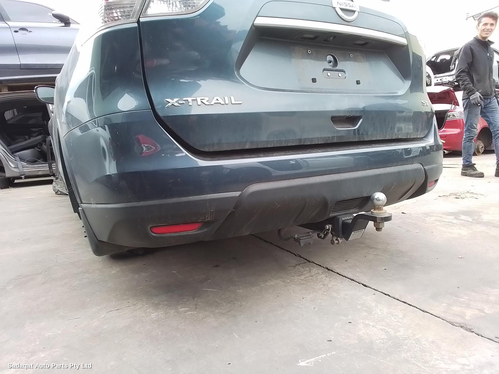 Nissan Xtrail Right Front Door
