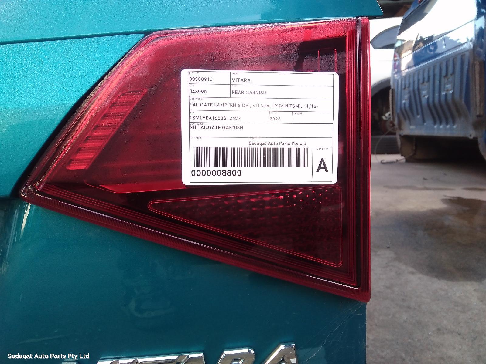 Suzuki Vitara Rear Garnish