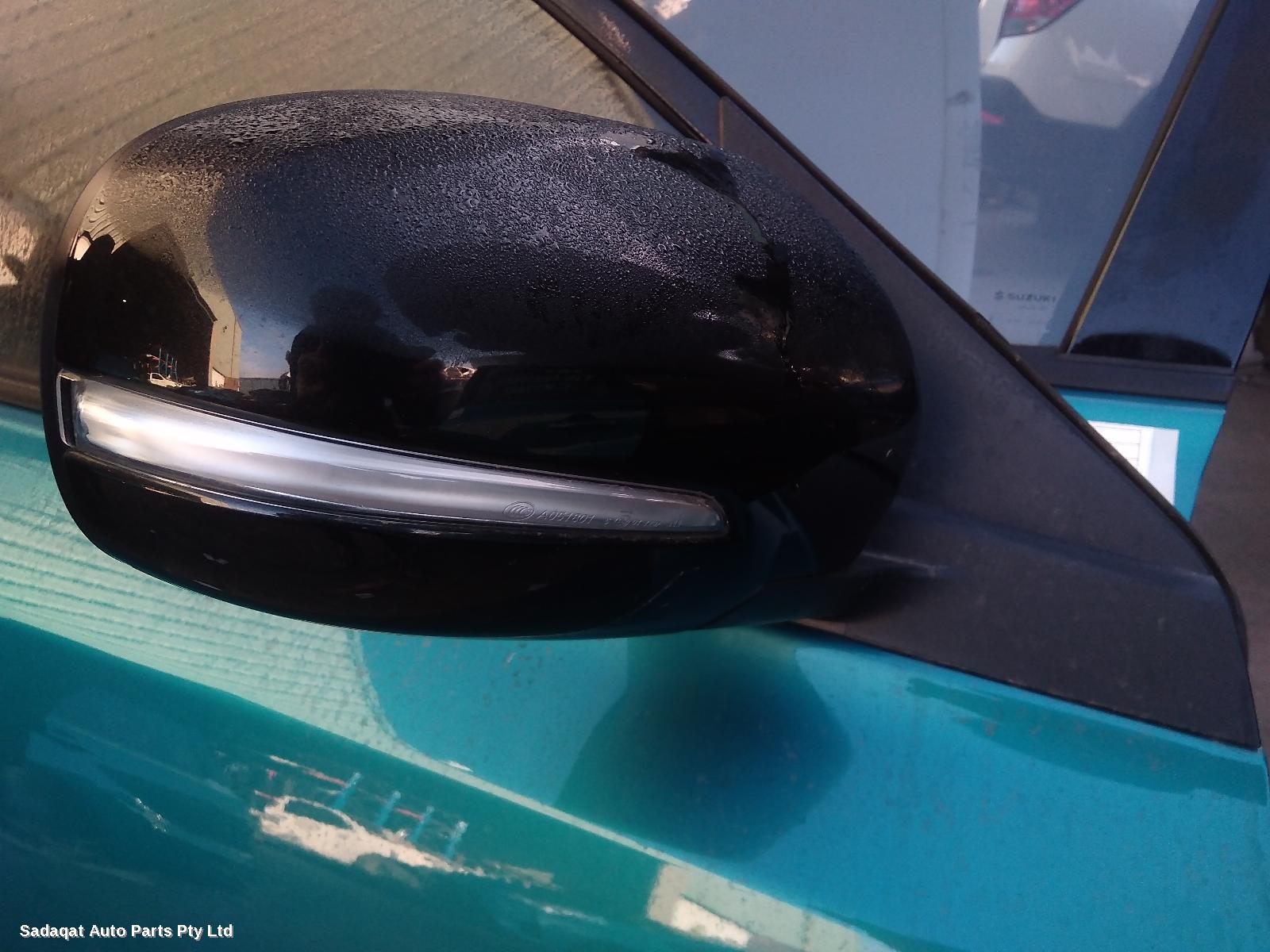 Suzuki Vitara Right Door Mirror