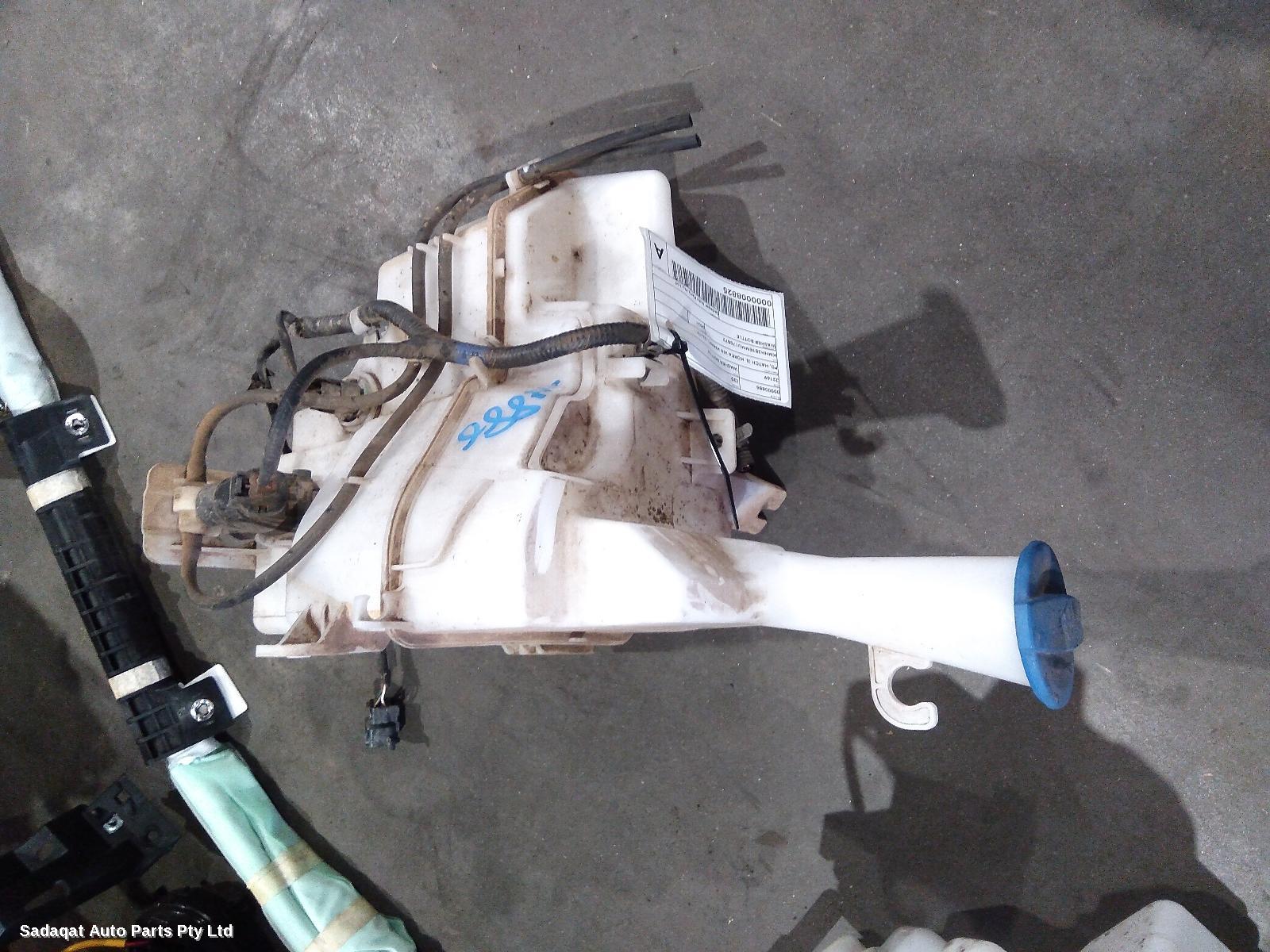 Hyundai I30 Washer Bottle