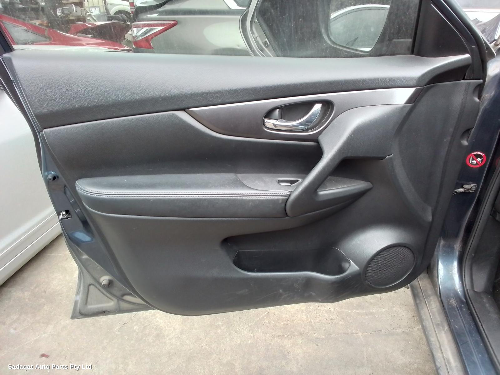 Nissan Xtrail Right Front Door
