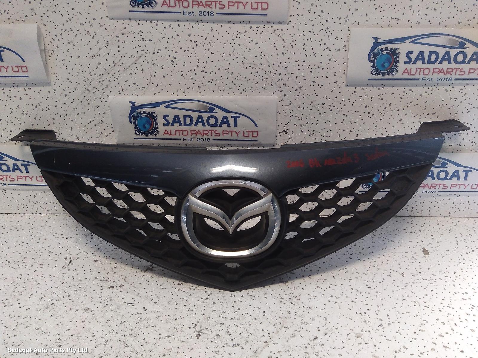 Mazda 3 Grille